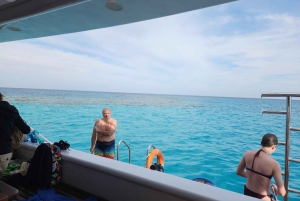 Kairo: Luksus snorklingcruise og lunsj med valgfri henting