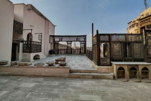 (Copy of) Cairo Heritage Tour: Gouden Paleis, oudste moskee met lunch