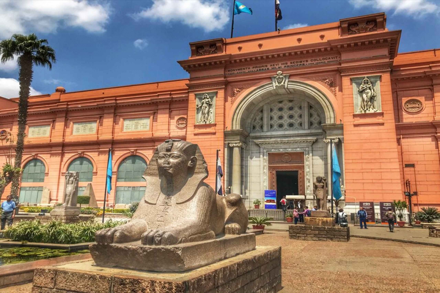 Cairo: National Museum and Egyptian Museum Tour with Lunch