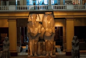 Cairo : National Museum, Egyptian Museum, and Giza Pyramids