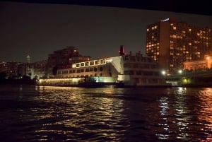 Il Cairo: Crociera con cena sul Nilo con spettacolo dal vivo e trasferimenti privati