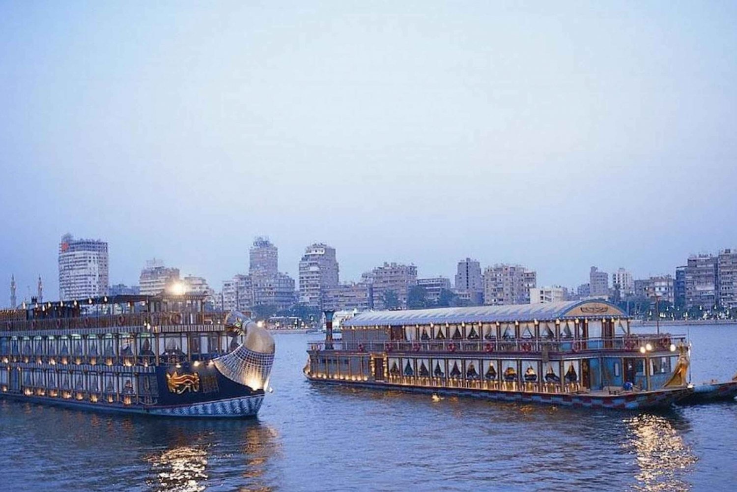 Cairo: Nile Pharaoh Dinner Cruise on the Nile with Show