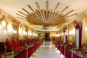 القاهرة: النيلومتر، قصر المنيل، مدينة الموتى مع الفلكة