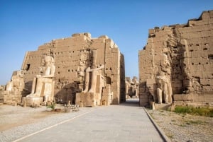 Kairo: Flytur til Luxor med overnatting