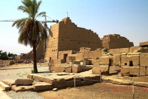 Cairo: Overnight Trip to Luxor by Plane