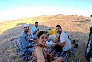Kair: Prywatna wycieczka z noclegiem na Białej Pustyni i w oazie Bahariya