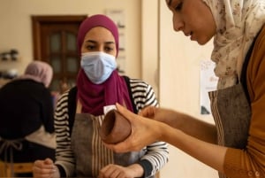 Kairo: Käsin tehty keramiikkatyöpaja, naposteltavaa ja juomia