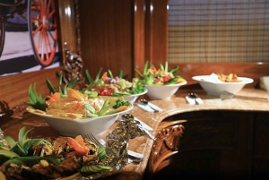 Le Caire : Croisière en yacht de luxe et déjeuner avec prise en charge optionnelle
