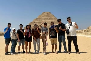 Il Cairo: Tour privato di un giorno alle Piramidi, Saqqara e Dahshur