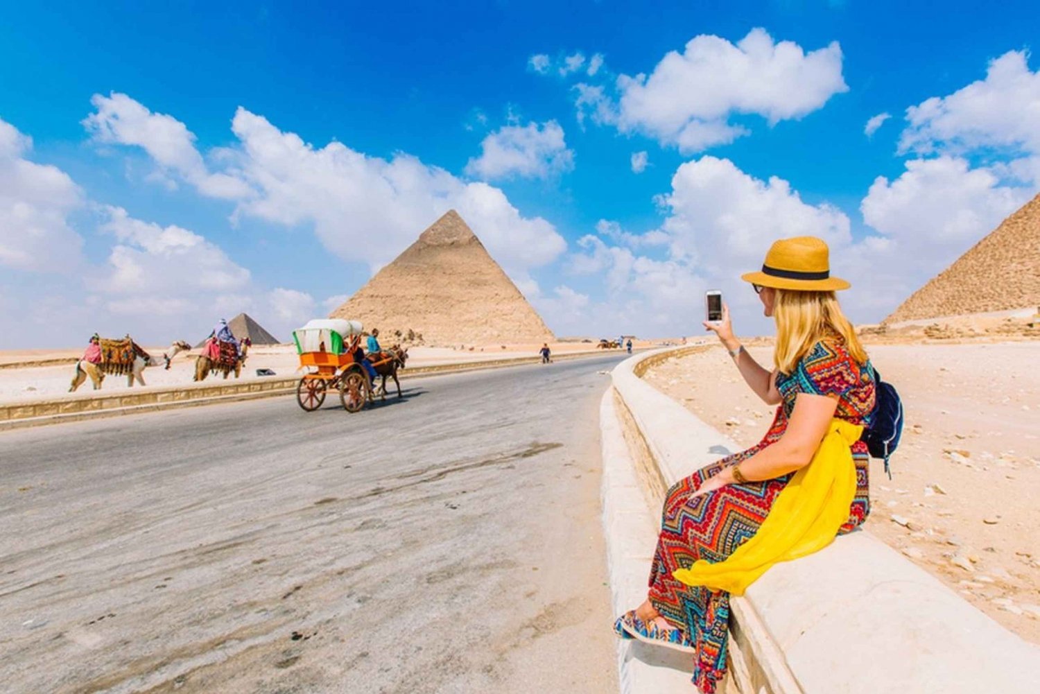 El Cairo: Aventura Privada de Medio Día en las Grandes Pirámides de Guiza