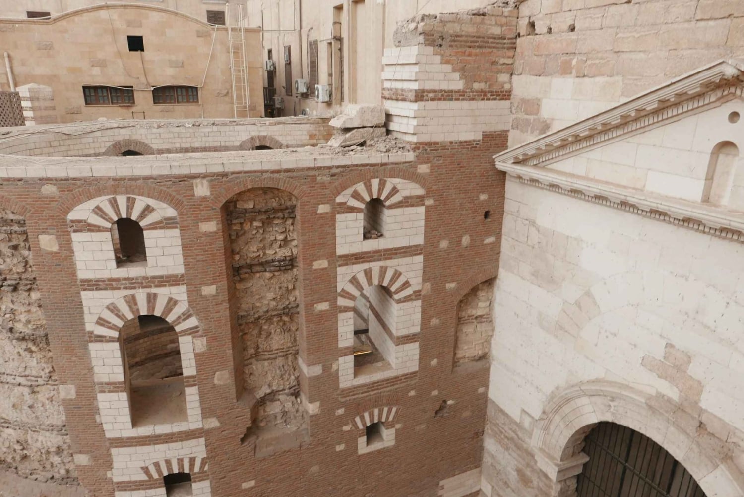 El Cairo: Tour privado con guía por El Cairo Antiguo y el Fuerte de Babilonia