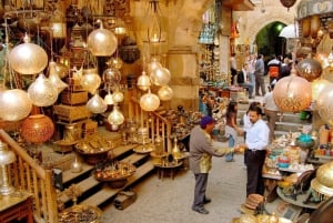 El Cairo: Tour privado de medio día por el mercado local y el zoco
