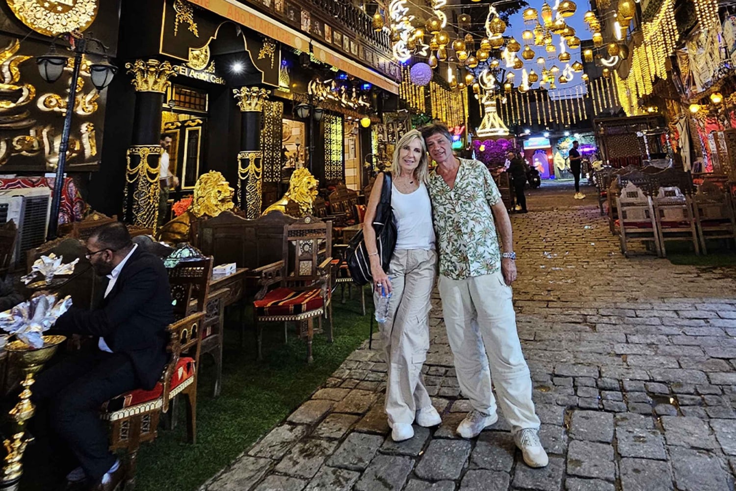 Kairo: Yksityinen historiallinen kävelykierros El Khanissa ja El-Moezissa