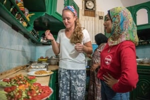 Cairo: Private Home Cooked Dinner in a Local's Home