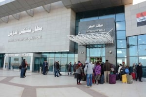 Cairo: Private Transfer to/from Sphinx International Airport