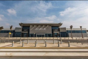 Cairo: Private Transfer to/from Sphinx International Airport