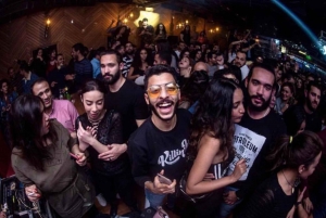 Cairo: Pub Crawl and Speakeasy Bar Tour with 2 Free Drinks