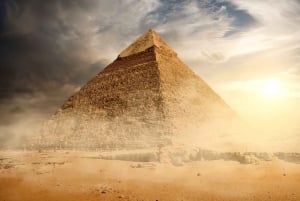 Cairo: Pyramid and Museum Tour with Entrance Fee Included