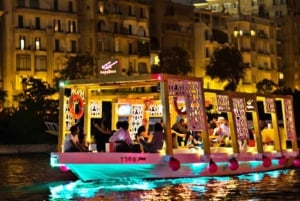 Il Cairo: Tour delle piramidi, giro in barca e pranzo alla Cafelucca