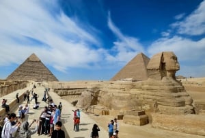 Le Caire : Visite des pyramides, tour en bateau et déjeuner au Cafelucca