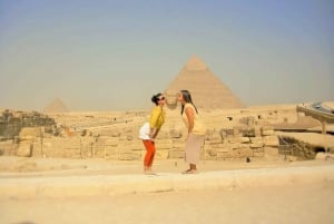 Cairo: Pyramid Tour, Boat Ride and Lunch at Cafelucca