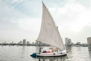 El Cairo: Excursión a las Pirámides y la Esfinge con paseo en Felucca por el río Nilo