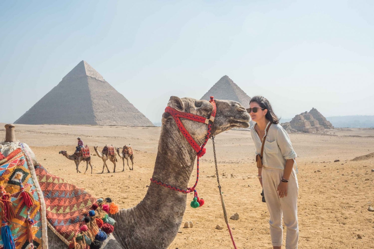 Cairo: Pyramids, Bazaar, Citadel Tour with Photographer