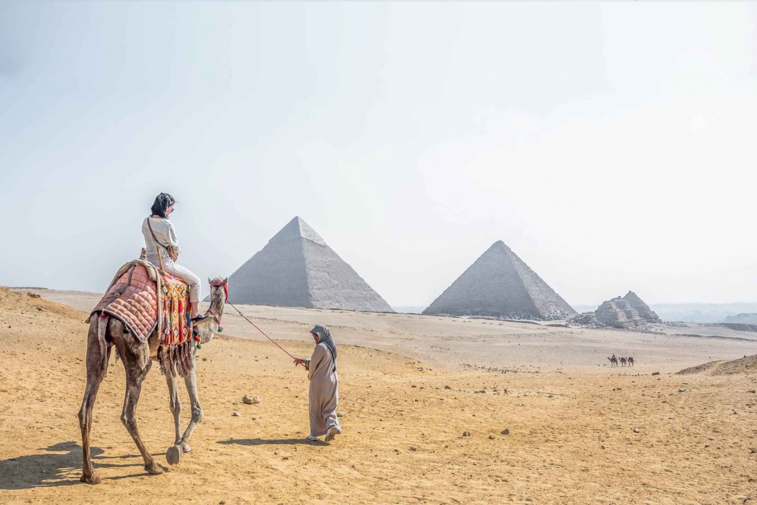 Kairo: Pyramider, basar, citadell med fotograf