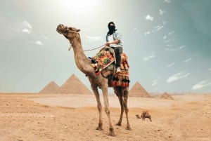 Cairo: Pyramids, Bazaar, Citadel Tour with Photographer