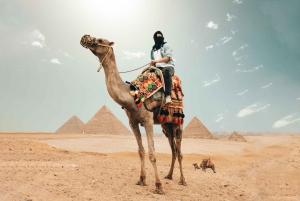 Cairo: Pyramids, Bazaar, Citadel Tour with Photographer