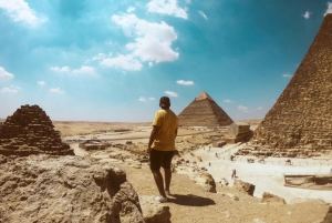 Cairo: Pyramids, Bazaar, Citadel Tour with Photographer