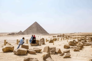 Cairo: Pyramids, Memphis, and Sakkara Private Day Tour
