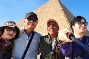 Cairo: Pyramids, Museum & Citadel Adventure