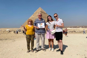 Cairo: Pyramids of Giza Plateau Entrance Ticket