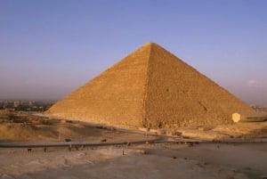 Cairo: Shared Half-Day tour of the Pyramids of Giza &guide