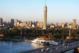 El Cairo: Atardecer en la Torre de El Cairo con almuerzo y transporte privado