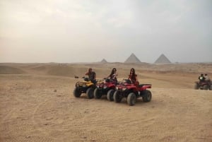 Kairo: Auringonlasku Pyramidit Quad Pyöräilyseikkailu