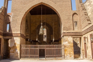 القاهرة: جولة في الجامع الأزهر ومواقع القاهرة الإسلامية