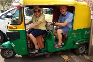 Cairo: Private Guided City Tuk-Tuk Tour with Hotel Pickup