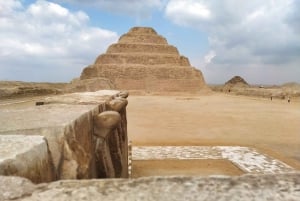 Charmerende tur til pyramiderne i Giza Trinpyramide Memphis City