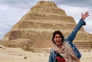 Excursão de um dia às pirâmides de Gizé e excursão particular a Sakkara