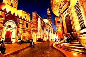 Cairo Day Tour: Pyramids, Museum, Camel Ride & Local Lunch