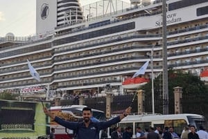 Dal porto di El Sokhna: tour di un giorno alle Piramidi e al Grand Museum