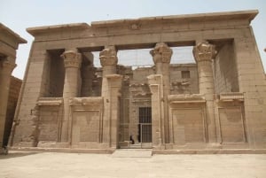 Aproveite sua viagem de 8 dias para o Ano Novo, admirando a beleza do Egito