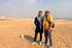 Excellent tour seeing the pyramids and the Sphinx