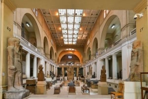 Alexandriasta: Kairon, Pyramidit ja Egyptin museo päiväretki: Kairo, Pyramidit ja Egyptin museo