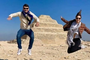 Fra havnen i Alexandria: Privat tur til pyramidene i Giza og Sakkara