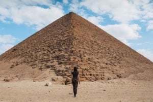 Do porto de Alexandria: Passeio de um dia no deserto para as pirâmides com almoço