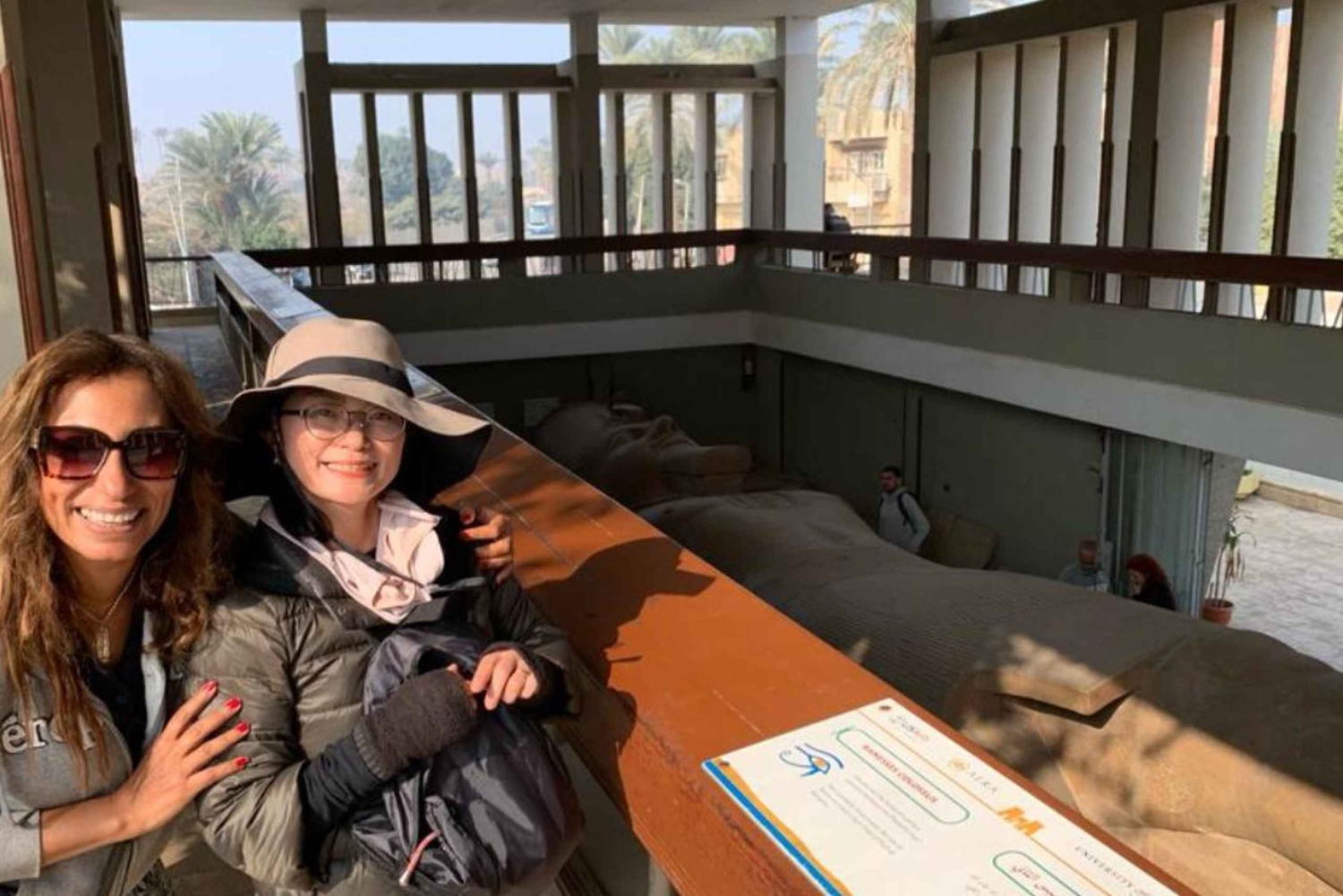 Fra Alexandria havn: Ørkensafari til pyramidene