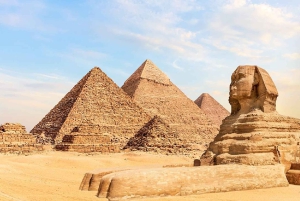 من ميناء الإسكندرية: أهرامات الجيزة والمتحف المصري والسوق